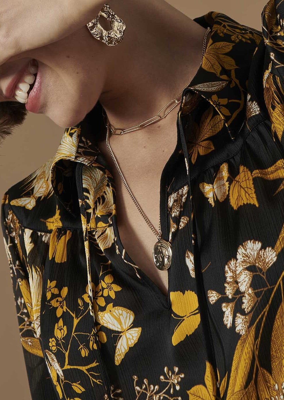 Blouse Tierra noire imprimé papillon de nuit Faume - seconde main