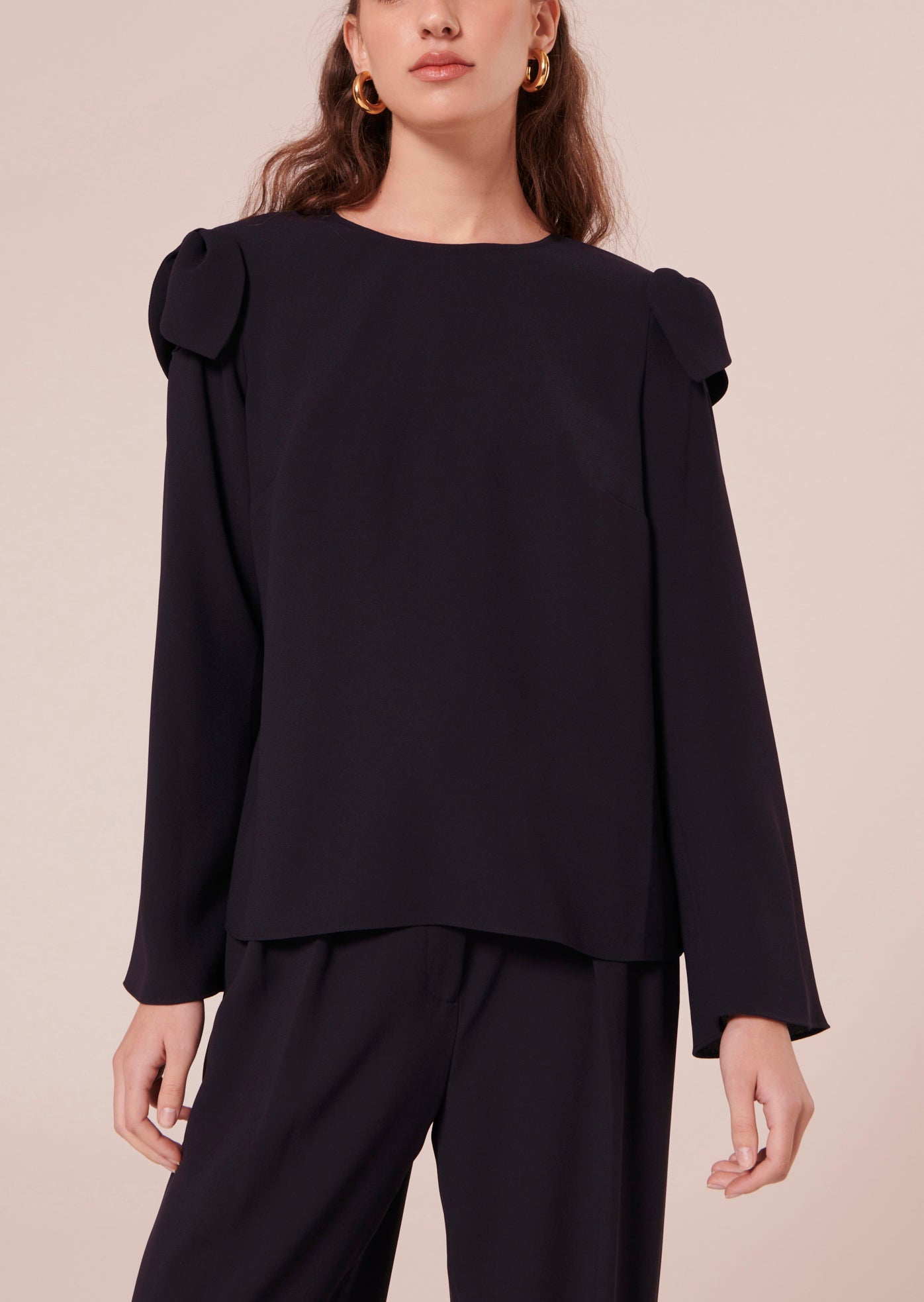 Top Tournesol bleu nuit en crêpe Faume - seconde main