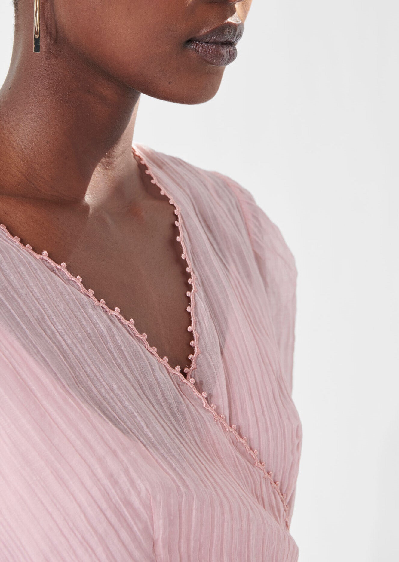 Robe Rikky rose pâle en organza gauffré Faume - seconde main