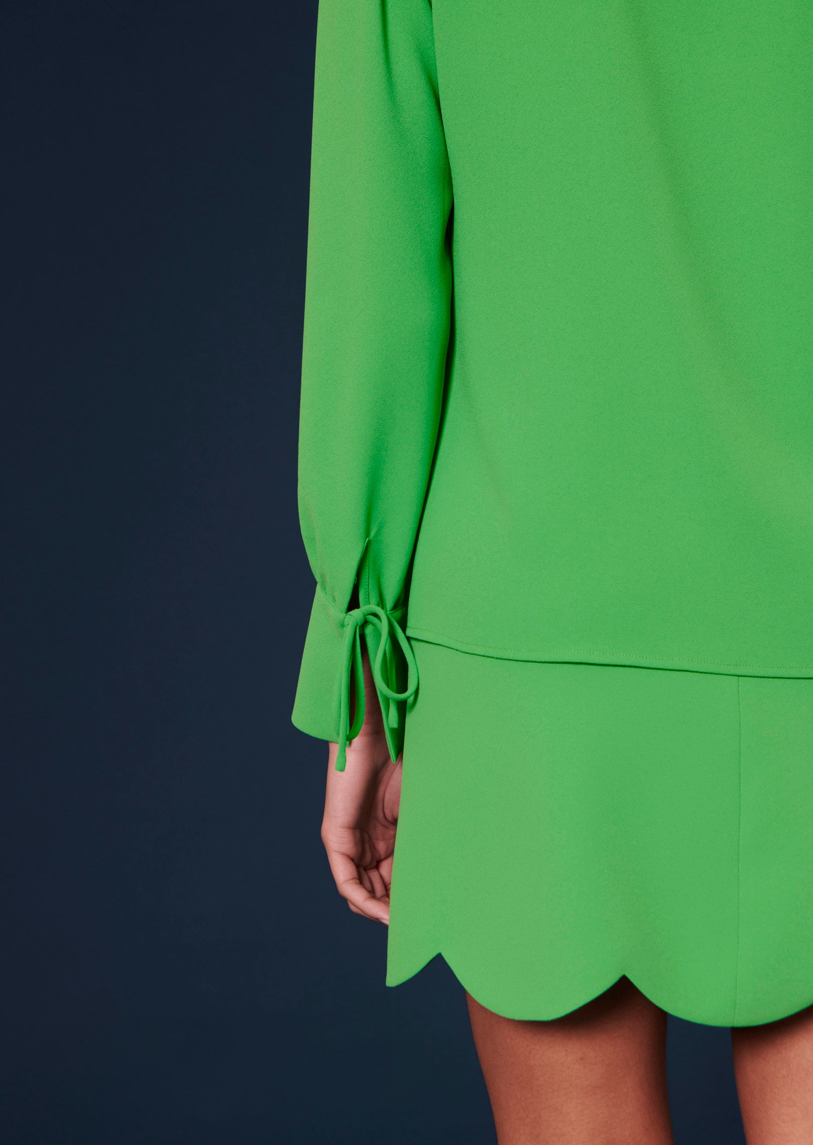 Top Toulouse vert en crêpe Faume - seconde main