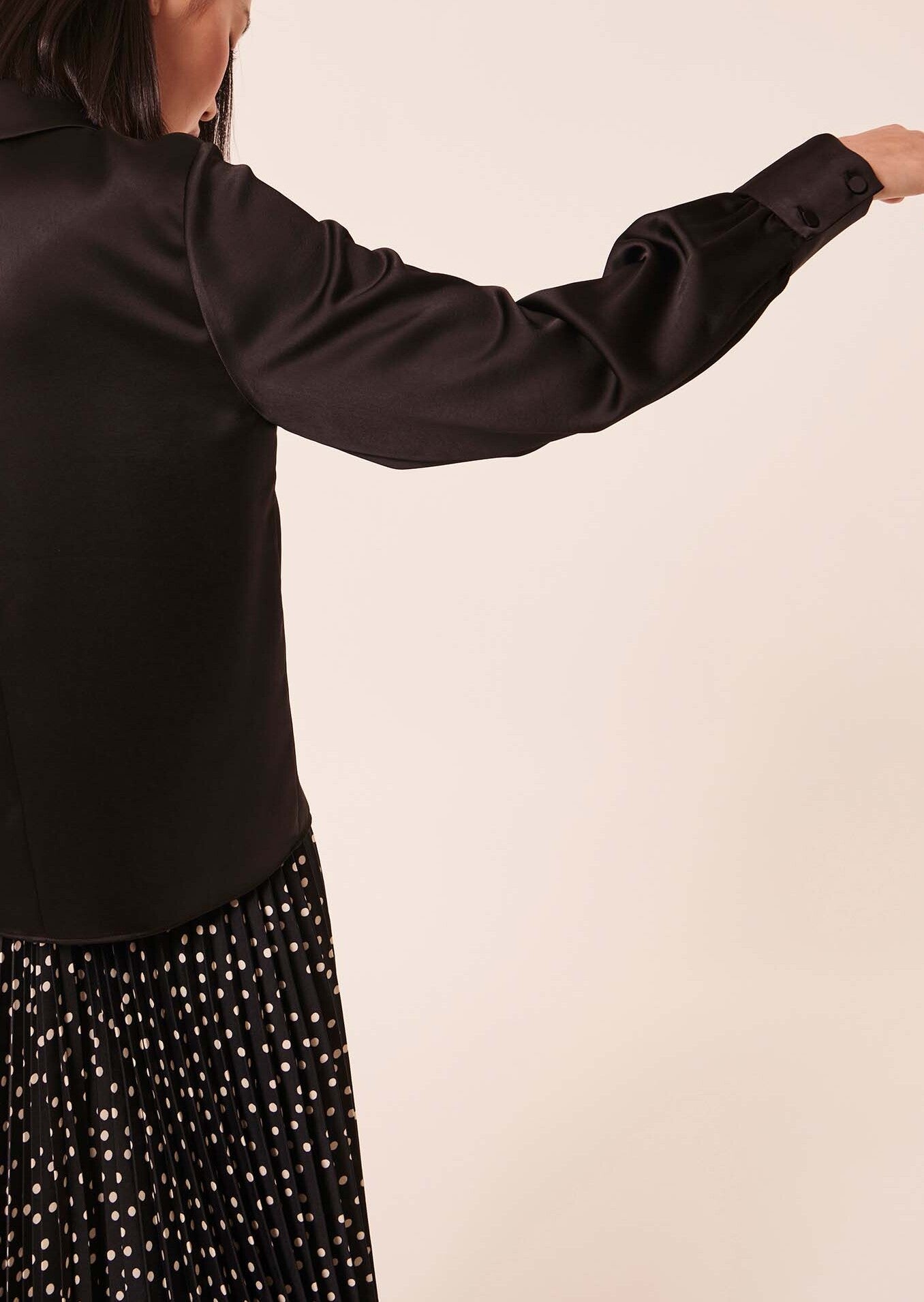 Top Tianna noir en satin fluide Faume - seconde main