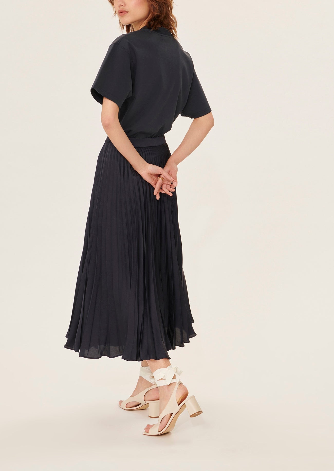 Jupe Juline bleu nuit plissée Faume - seconde main