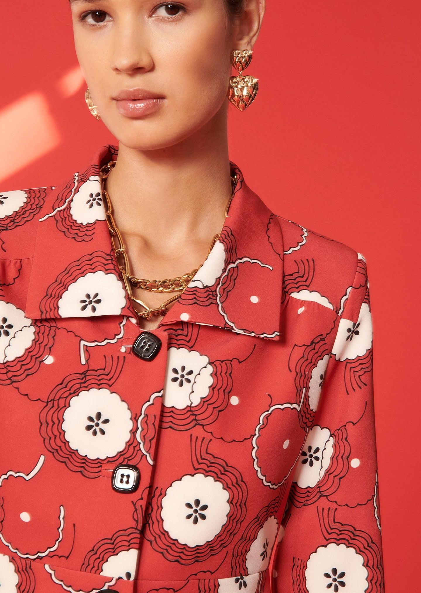 Veste Voguer rouge imprimé fleurs 70's Faume - seconde main