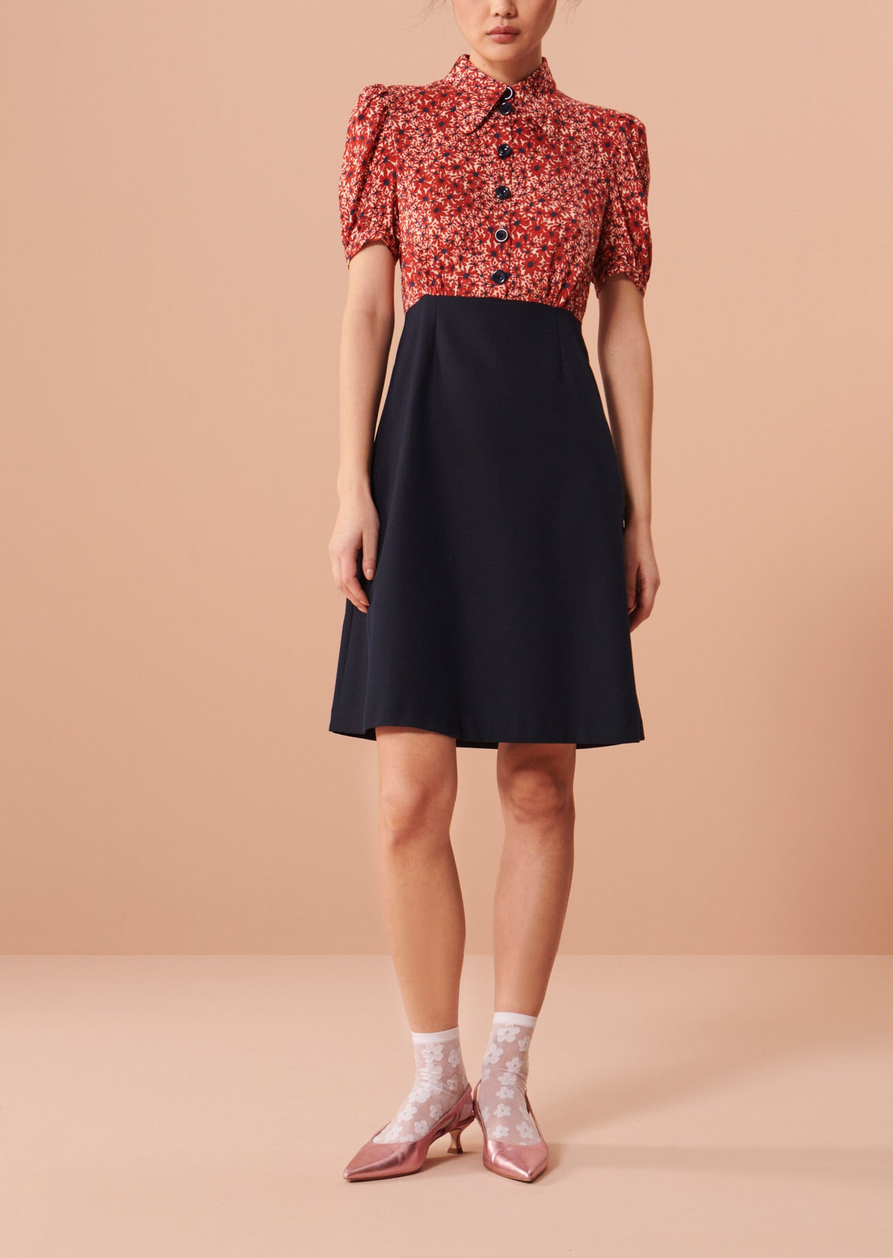 Robe Rueva rouge imprimé petites fleurs Faume - seconde main