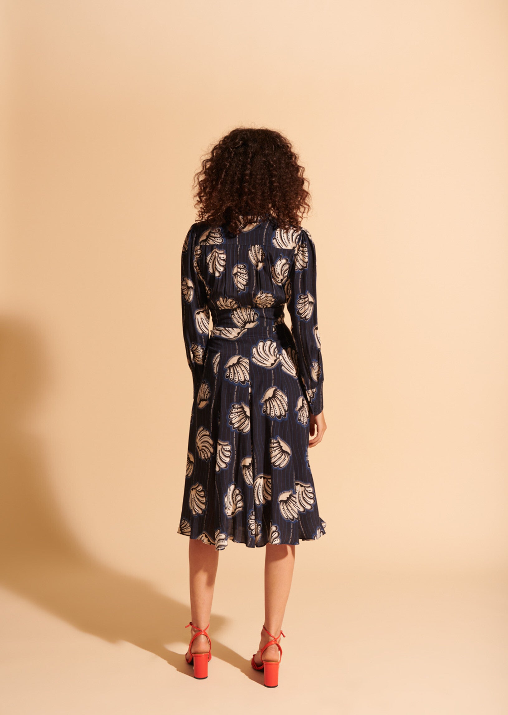 Robe Rio en viscose bleu nuit imprimé coquillages Faume - seconde main