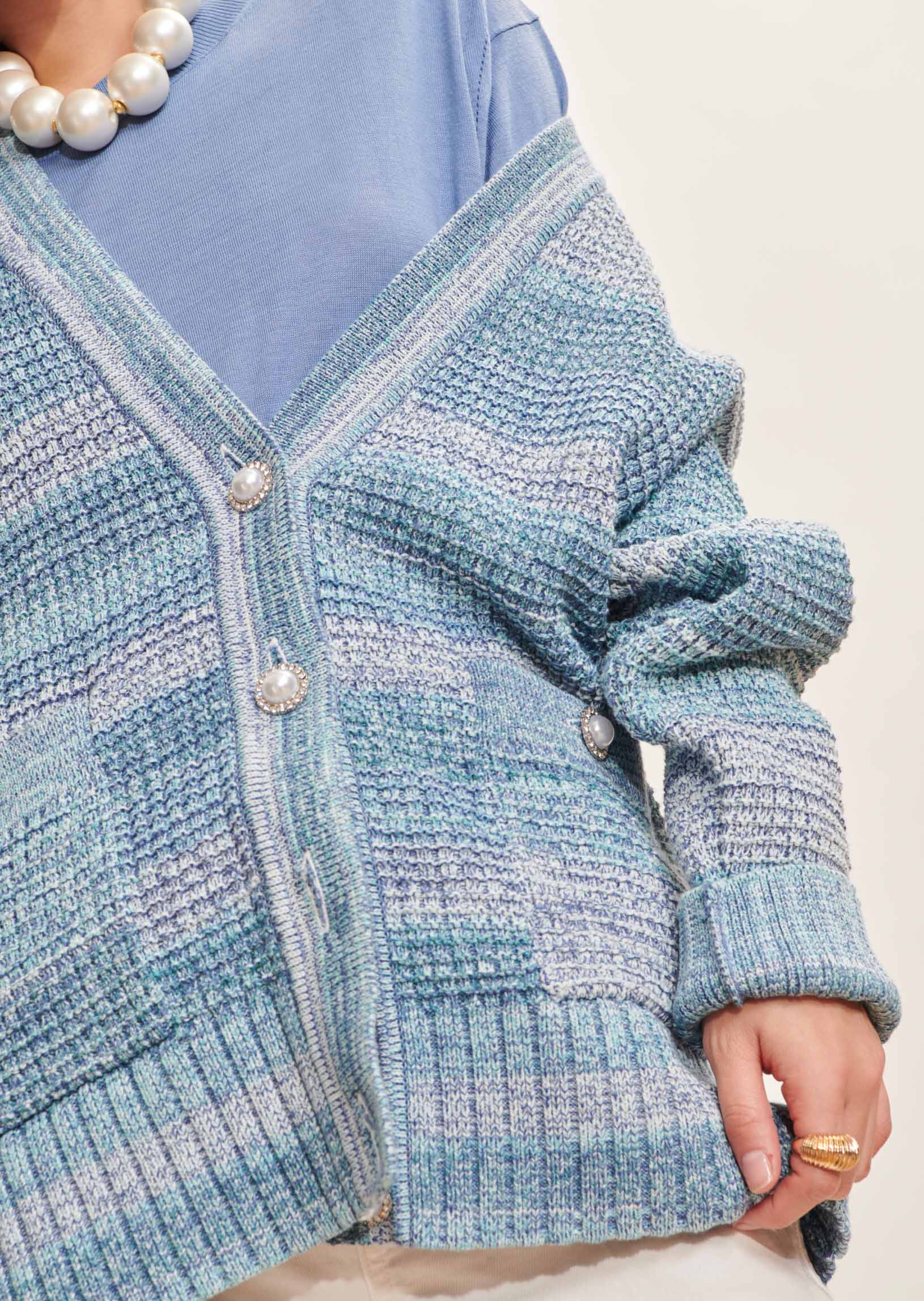 Gilet Gia bleu ciel en maille tweedée Faume - seconde main