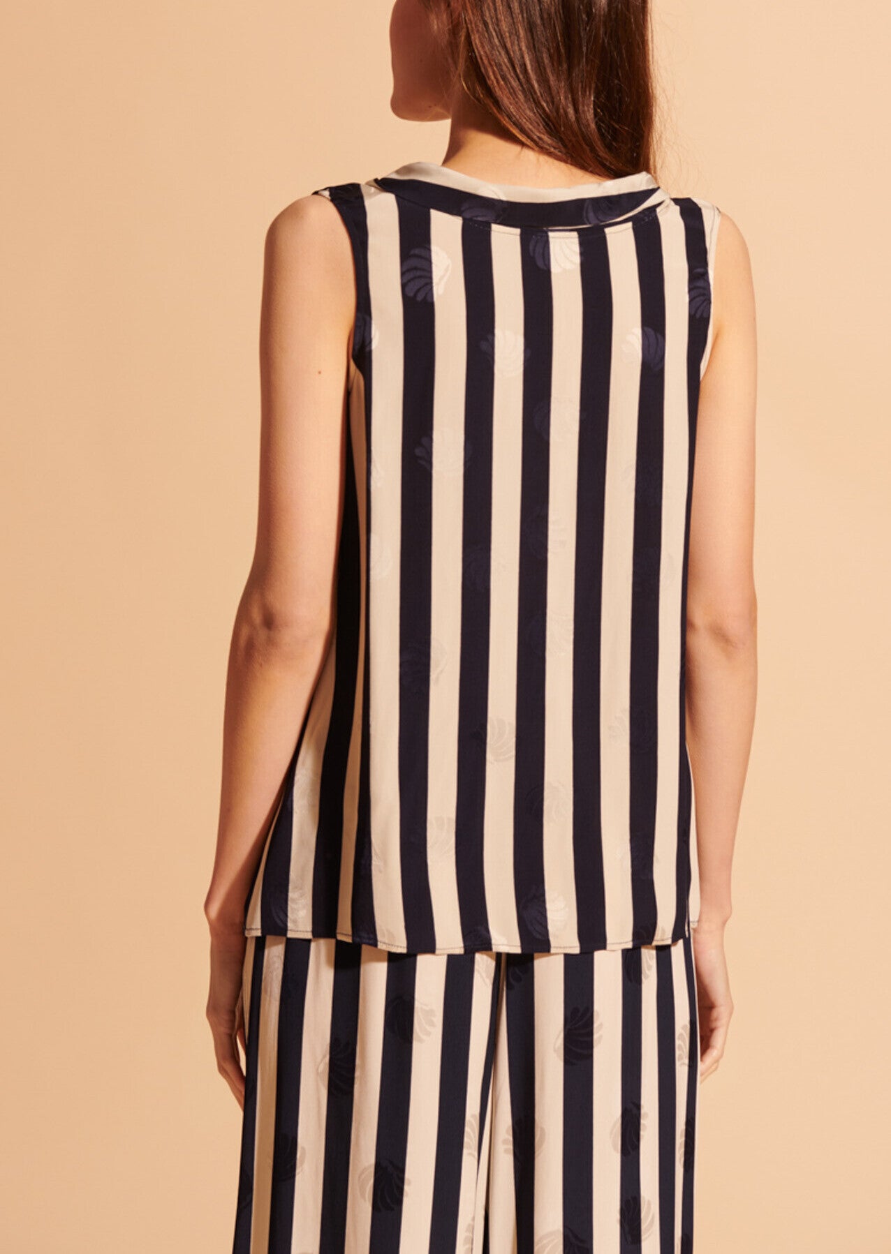 Top à rayures en jacquard satiné à motifs coquillages bleu nuit et écru Faume - seconde main